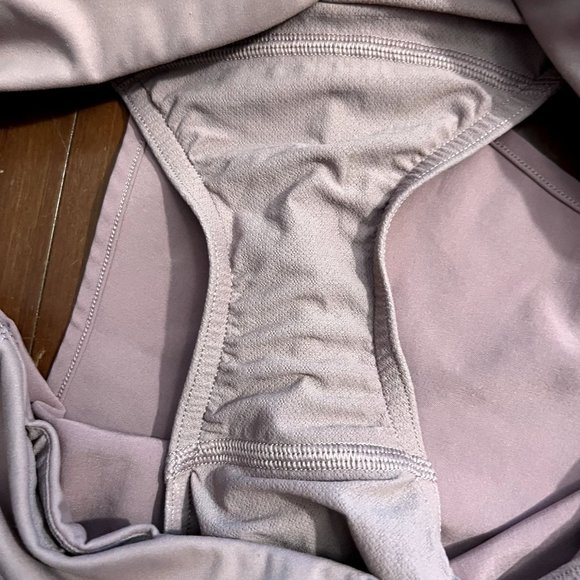 Pink/Blush Colored Running Shorts Size small - Picture 4 of 5